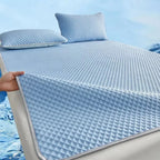 Matelas Rafraîchissant en Soie Glacée – Tapis de Lit Respirant, Lavable et Doux pour la Peau