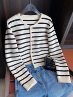 Cardigan en maille à rayures pour femme