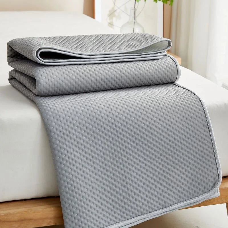 Colchón Refrescante de Seda Helada – Colchoneta Transpirable, Lavable y Suave para la Piel
